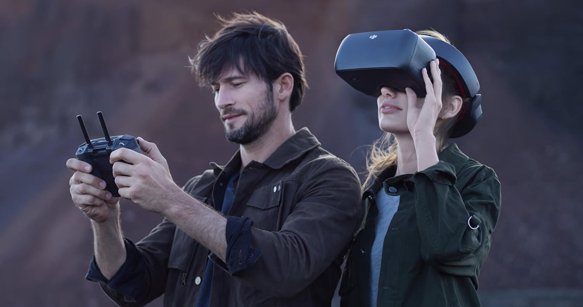 Mavic 2 Zoom. DJI Goggles